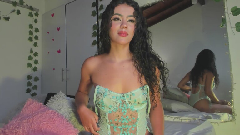 IsabellaRoos19's Streamate show and profile