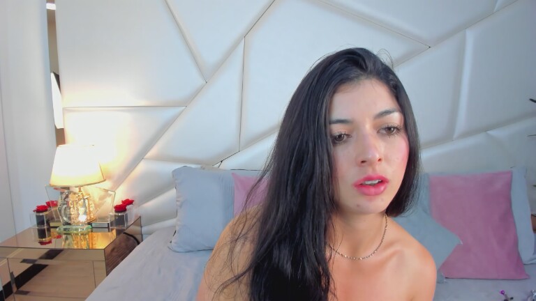 CamilaMelo's Streamate show and profile