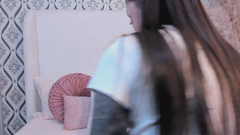 SaraBacker's Streamate show and profile