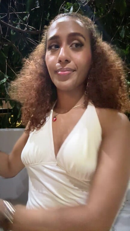 MaiaCox's Streamate show and profile