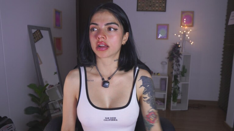 AlissonnovaXX's Streamate show and profile