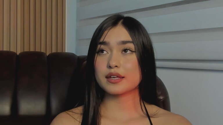 Mia_Ferreer's Streamate show and profile