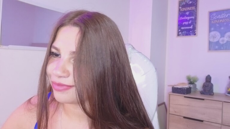 blueehazell18's Streamate show and profile