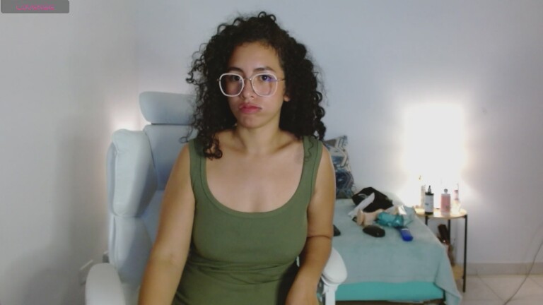 Valentina_blondell19's Streamate show and profile