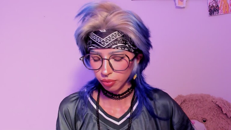 TinaRoberts19's Streamate show and profile