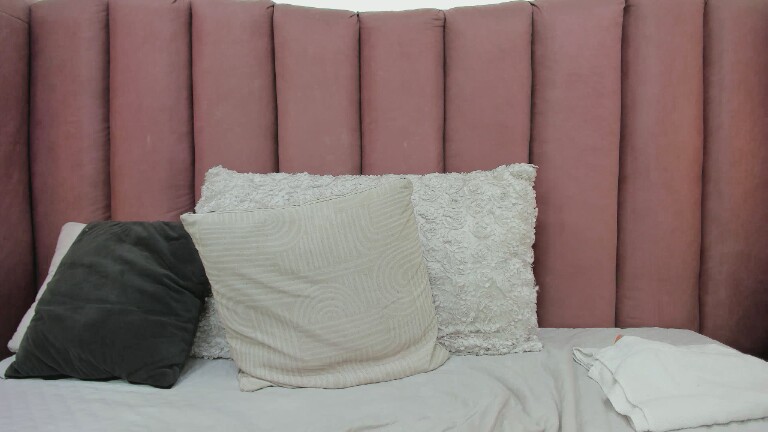 Alexa_Fire's Streamate show and profile