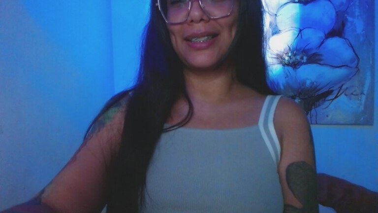 Luna_Marquez's Streamate show and profile