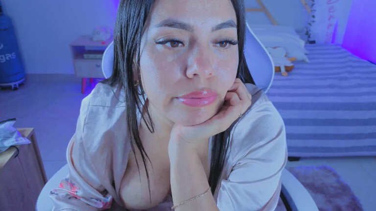 SaraMartinez23's Streamate show and profile
