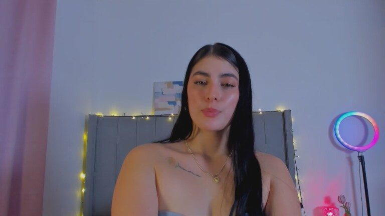 lunahoneeyy's Streamate show and profile