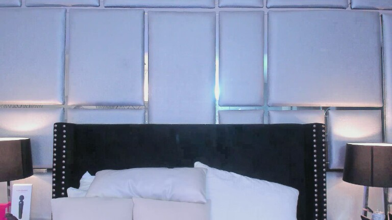 EmilyBlack69's Streamate show and profile