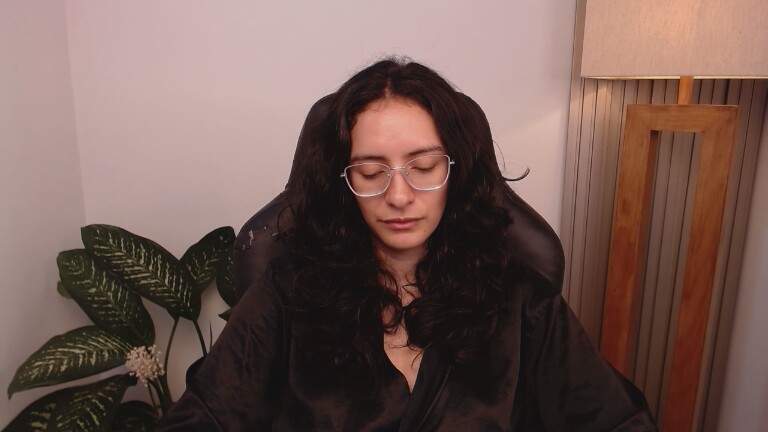 MIAPORTMANN's Streamate show and profile