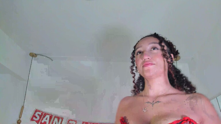 AgathaAluna's Streamate show and profile