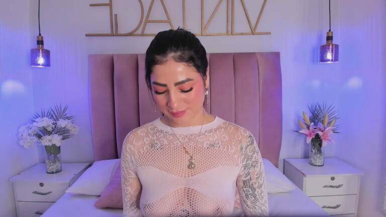 KendraaHill's Streamate show and profile