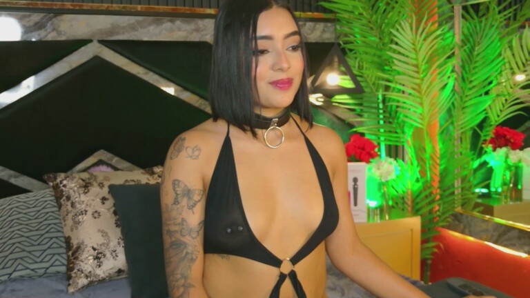 Miah_Hills's Streamate show and profile