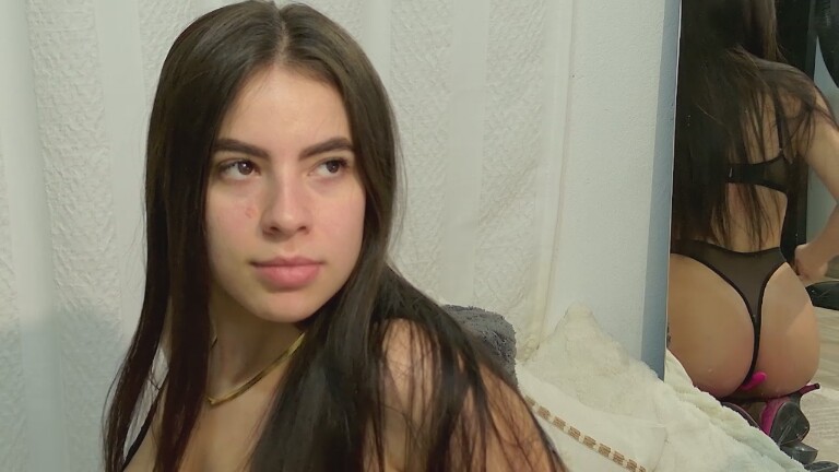 Isabelaroma's Streamate show and profile