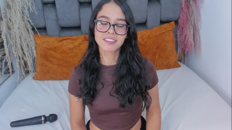 GABYHANK's Streamate show and profile