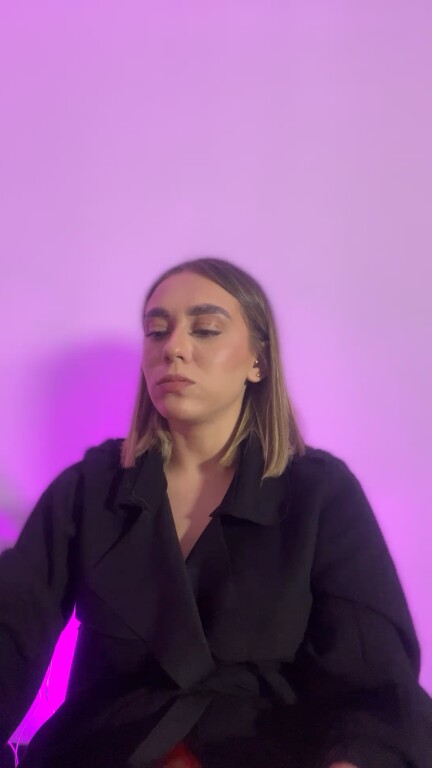 MadisonReeds's Streamate show and profile