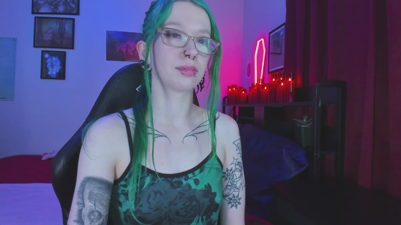 NikkiVill