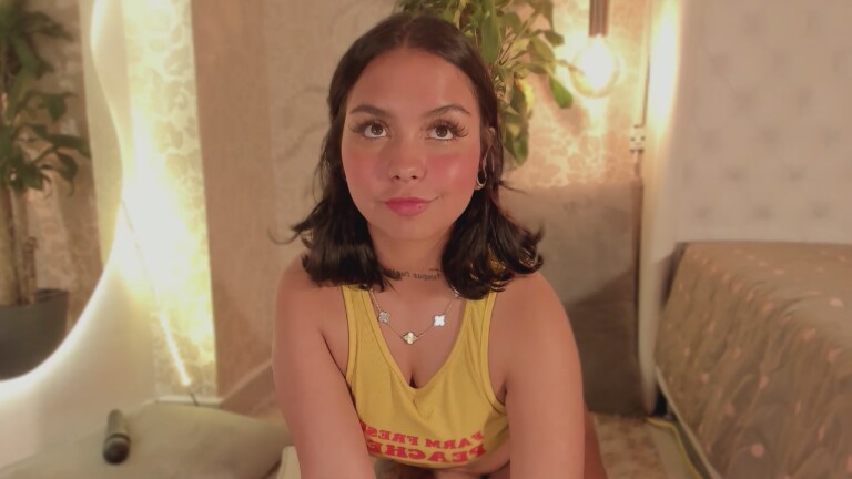 Shehell's Streamate show and profile