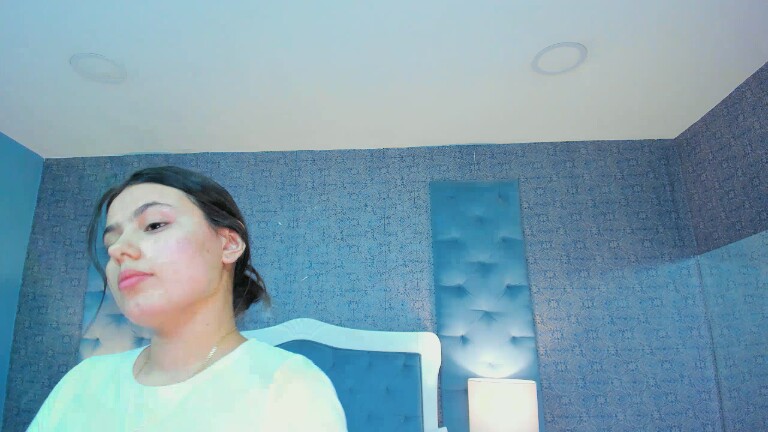 SusyLuv's Streamate show and profile