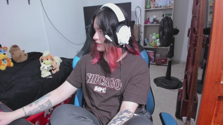 Red_Pandemonium's Streamate show and profile