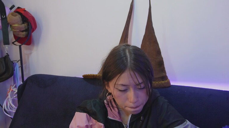 namismith18's Streamate show and profile