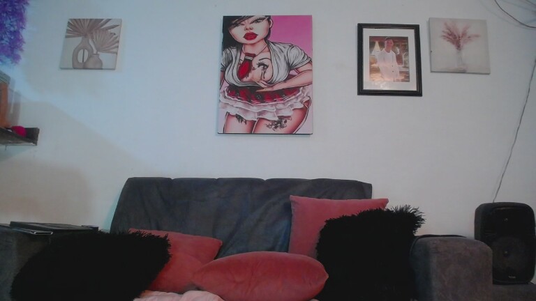 Vixenxnaughty's Streamate show and profile