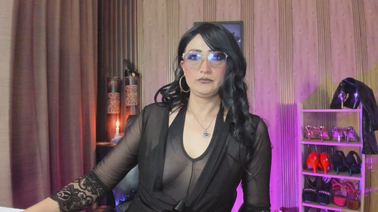 AdeleMour's Streamate show and profile