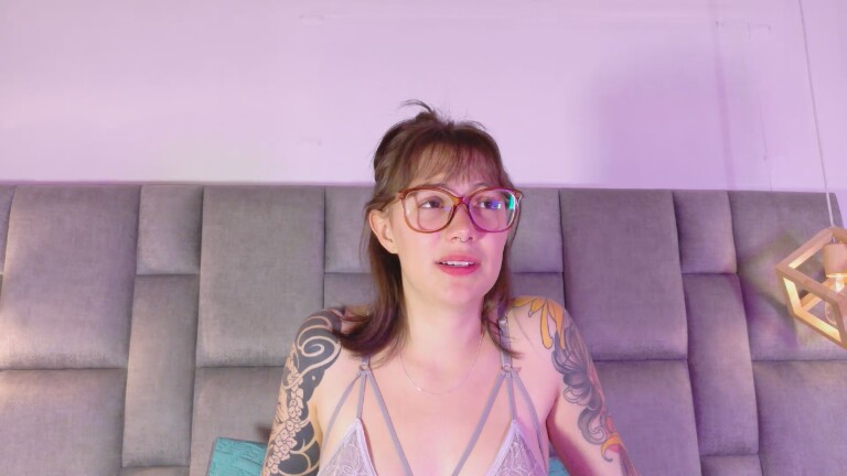 Isabella_Stewart's Streamate show and profile