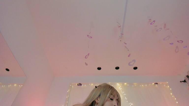 AlexandraWinterr's Streamate show and profile