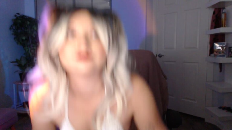 GoddessEmmy's Streamate show and profile