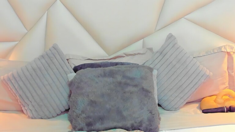 TyraaLambert's Streamate show and profile