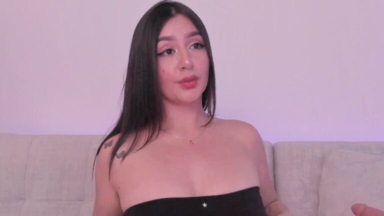 AnnieLeonii's Streamate show and profile